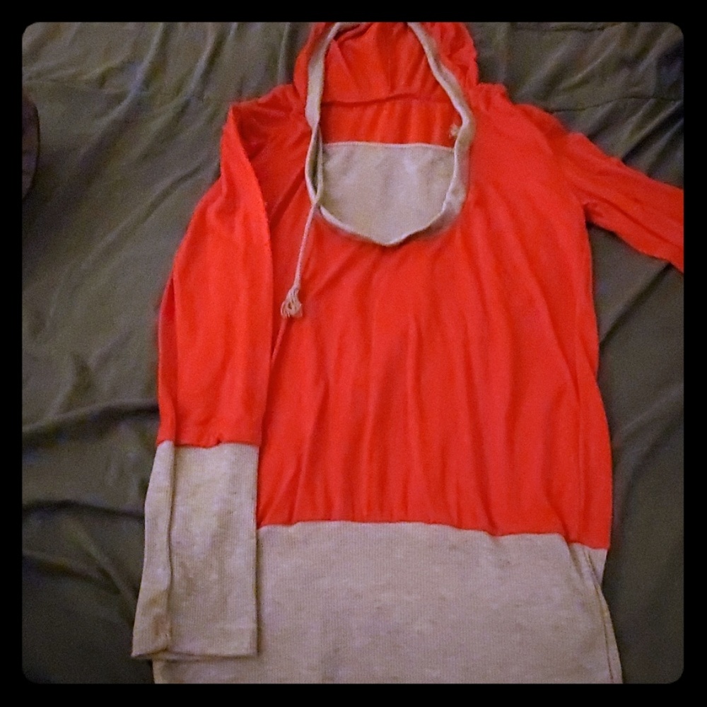 Long sleeve t shirt